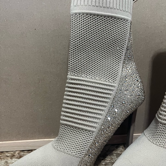 Maxwelle Pointed Toe Knit Boot - Picture 2 of 5